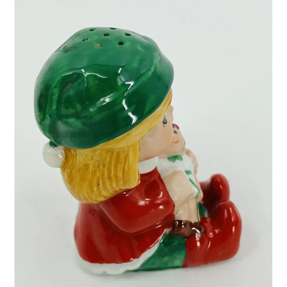 Vintage Avon 1983 Ceramic Boy Girl Elf Christmas Salt and Pepper Shakers